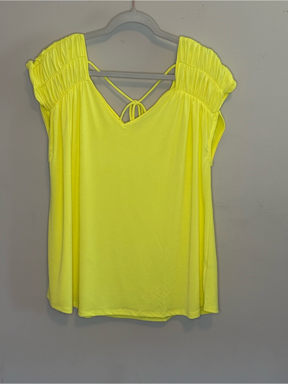 NWT -Dear Scarlett V-Neck Ruched Sleeve Blouse in Neon Yellow-Sizes XL, 2XL, 3XL - Picture 5 of 9